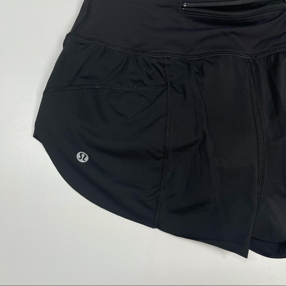 Sold✨Lululemon Chase Me Short 2.5" Black 2 - Picture 5 of 8